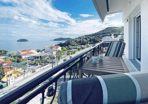 balcony-9105_a-1280x900