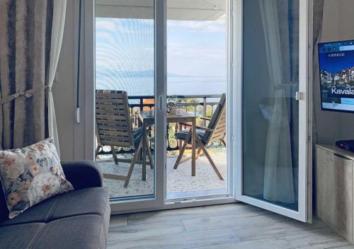 balcony-9155_a-1280x900