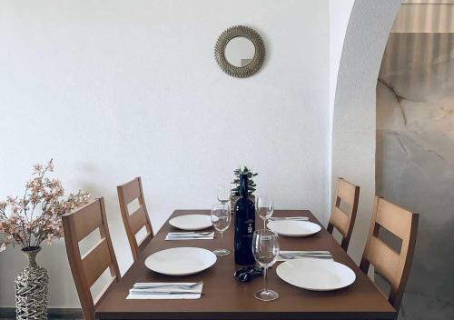 dining-room-8842_a-1280x900