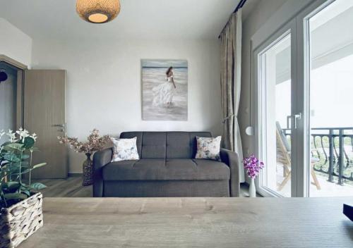 living-room-8689_a-1280x900